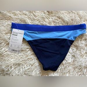 Freestyle Colorblock Bottom